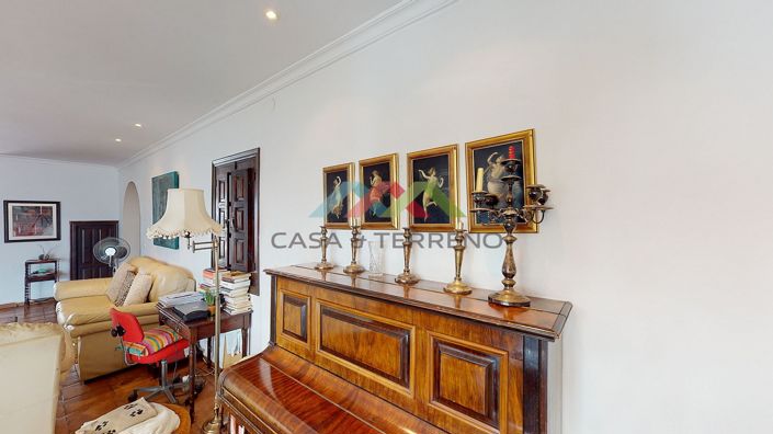 Image No.16-7 Bed Villa for sale