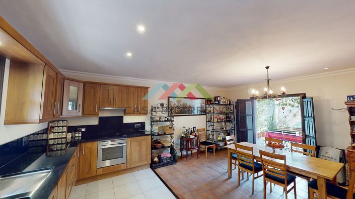 Image No.18-7 Bed Villa for sale