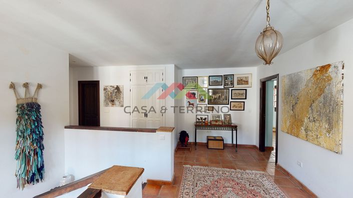 Image No.23-7 Bed Villa for sale