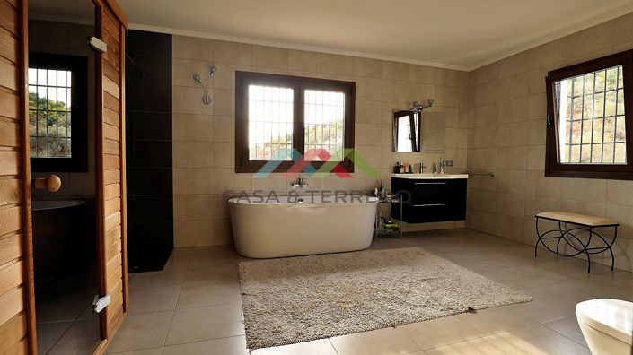 Image No.25-7 Bed Villa for sale