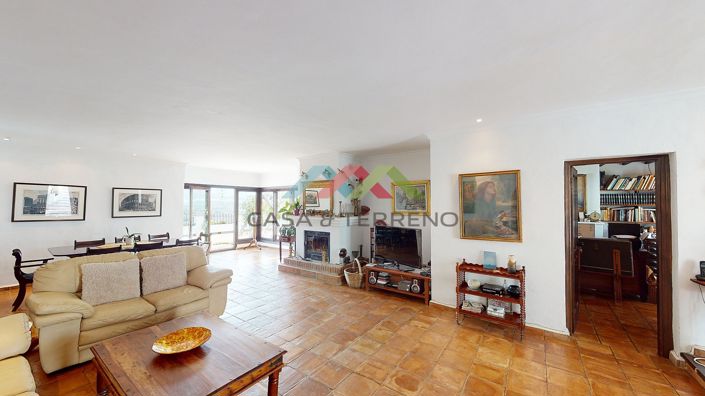 Image No.9-7 Bed Villa for sale