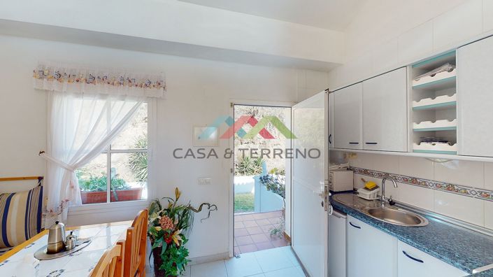 Image No.22-8 Bed Villa for sale