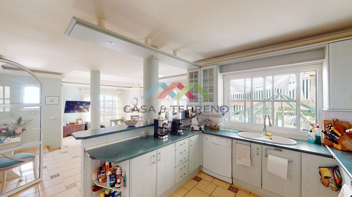 Image No.34-8 Bed Villa for sale