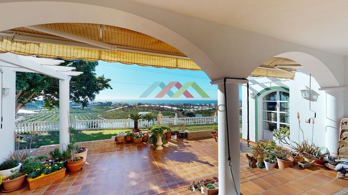 Image No.8-8 Bed Villa for sale