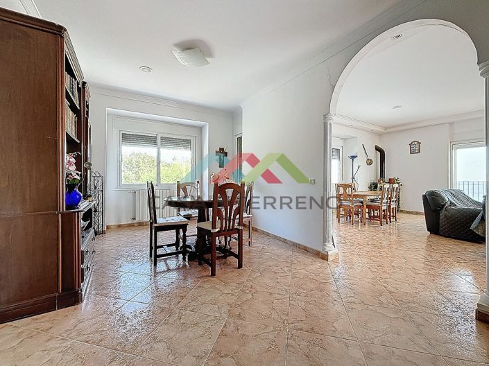 Image No.11-4 Bed Villa for sale