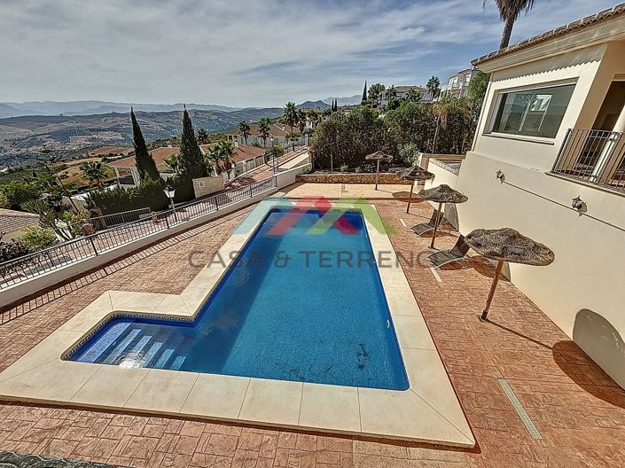 Image No.18-4 Bed Villa for sale