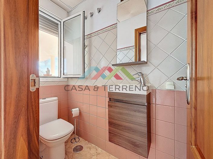 Image No.19-4 Bed Villa for sale