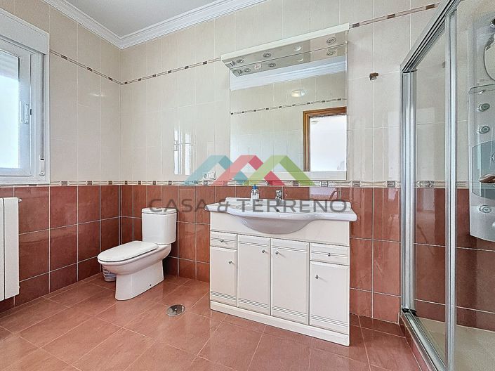 Image No.31-4 Bed Villa for sale