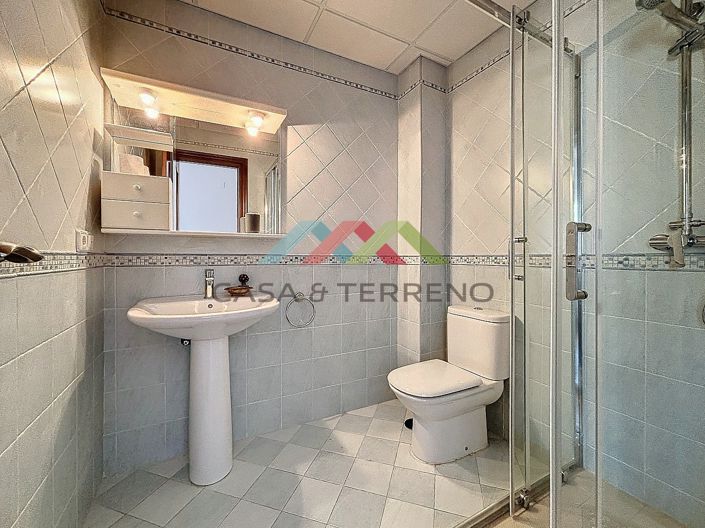 Image No.36-4 Bed Villa for sale