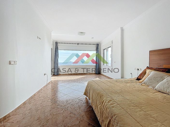 Image No.44-4 Bed Villa for sale