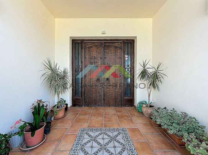 Image No.6-4 Bed Villa for sale