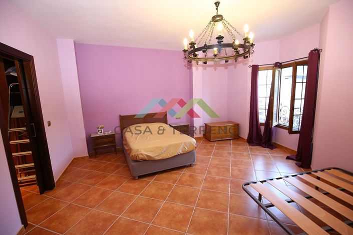 Image No.11-Villa de 6 chambres à vendre à Benamargosa