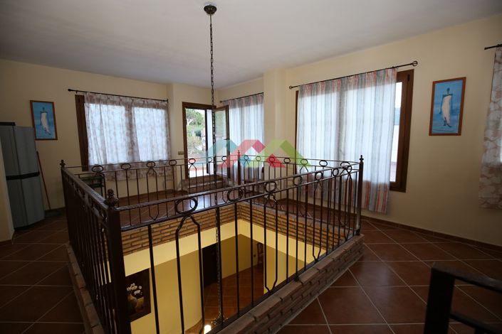 Image No.18-Villa de 6 chambres à vendre à Benamargosa