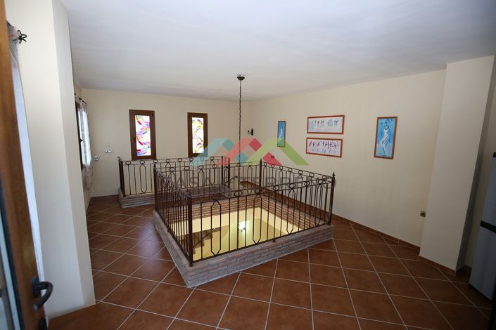 Image No.19-Villa de 6 chambres à vendre à Benamargosa