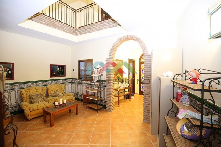 Image No.4-Villa de 6 chambres à vendre à Benamargosa