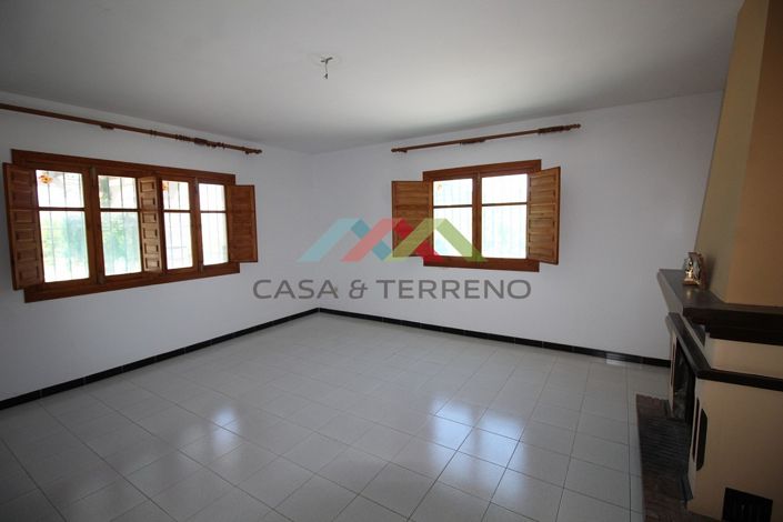 Image No.2-3 Bed Country House for sale