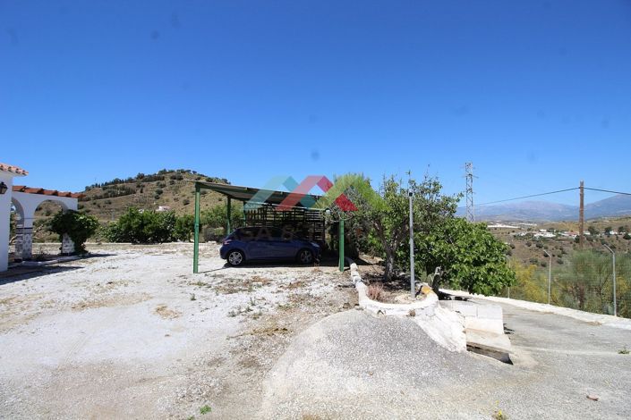 Image No.20-3 Bed Country House for sale