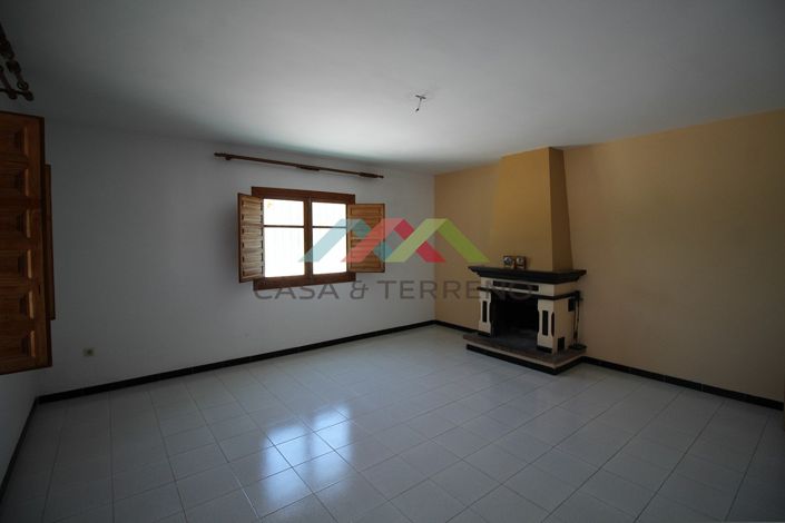 Image No.3-3 Bed Country House for sale