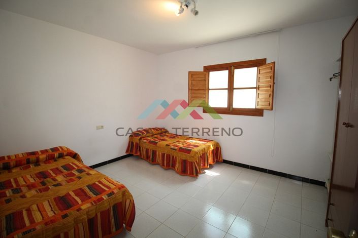 Image No.6-3 Bed Country House for sale