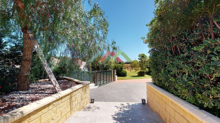 Image No.6-4 Bed Villa for sale