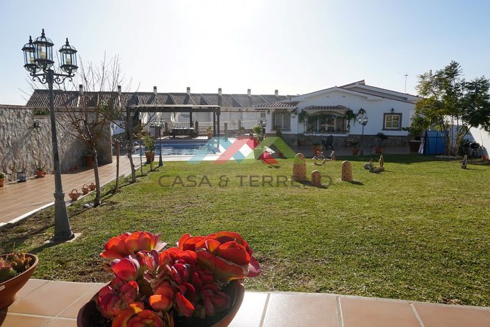Image No.2-Villa de 4 chambres à vendre à Caleta de Vélez