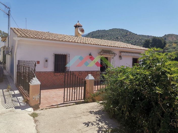 Image No.2-3 Bed Country House for sale
