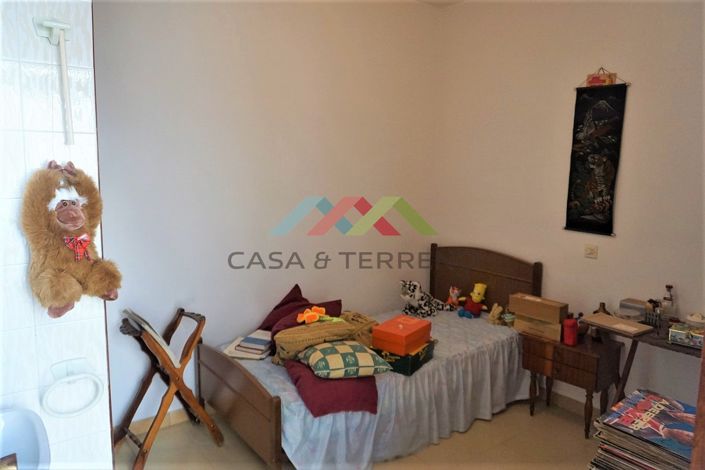 Image No.20-14 Bed Townhouse for sale