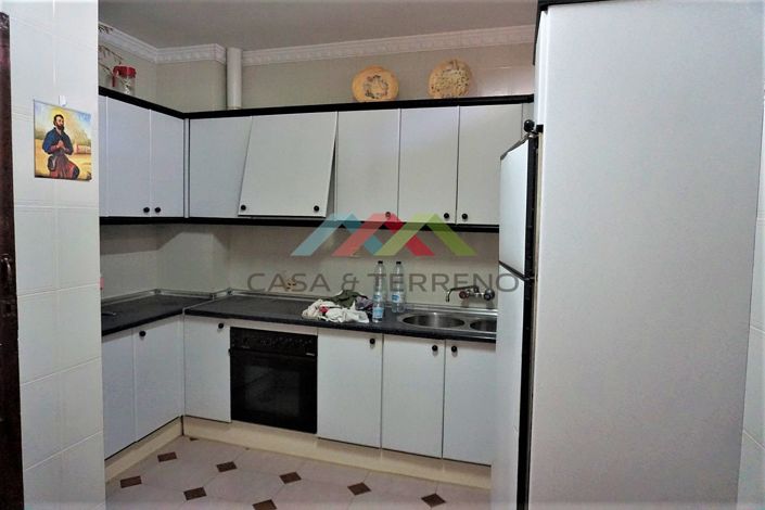 Image No.8-14 Bed Townhouse for sale