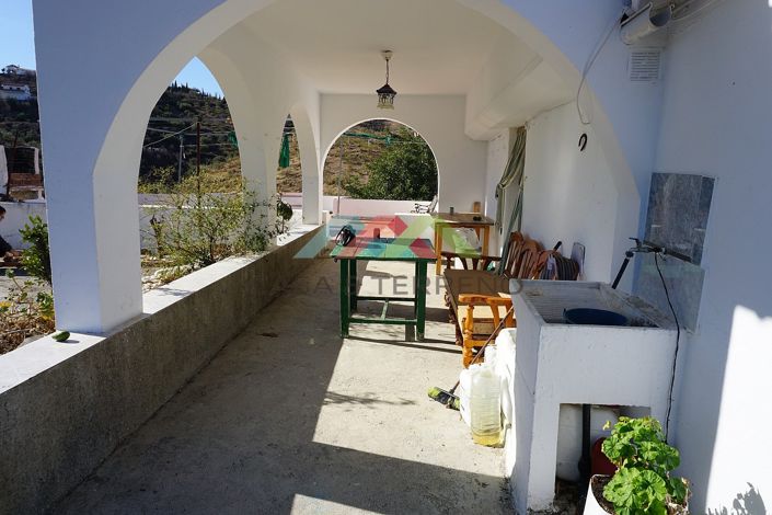 Image No.17-3 Bed Country House for sale