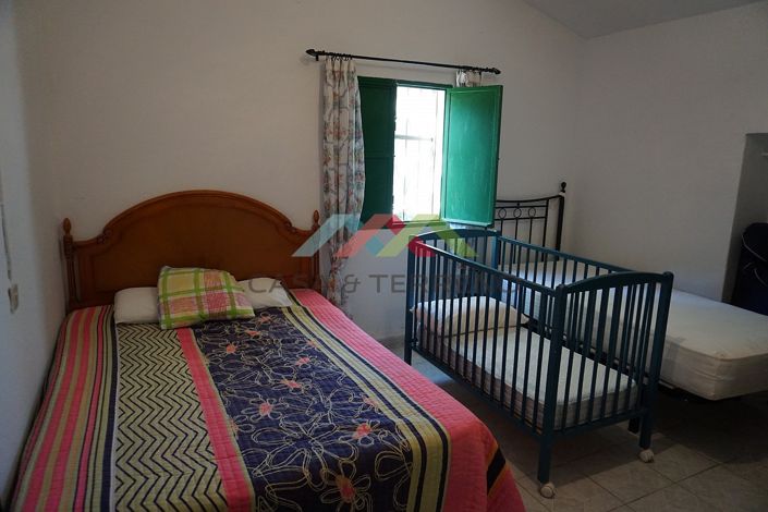 Image No.32-3 Bed Country House for sale