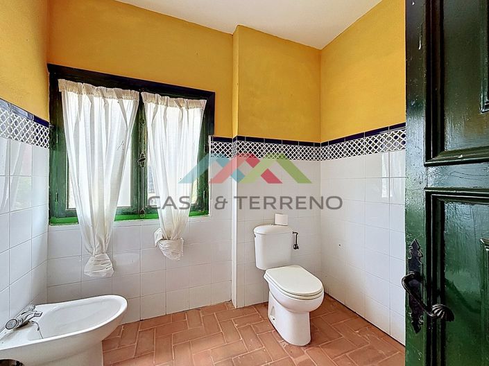 Image No.19-3 Bed Country House for sale