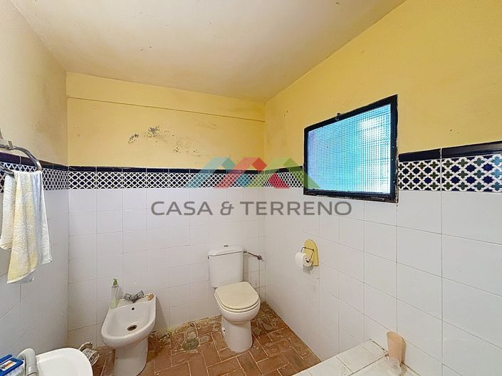 Image No.24-3 Bed Country House for sale