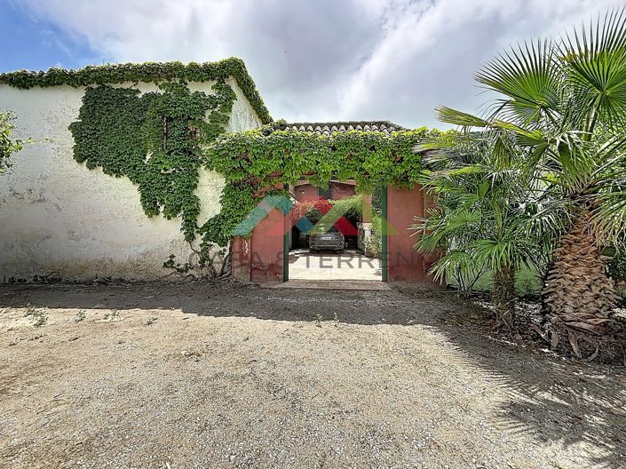 Image No.31-3 Bed Country House for sale