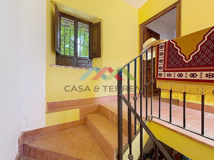 Image No.41-3 Bed Country House for sale