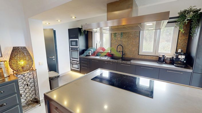 Image No.15-4 Bed Villa for sale