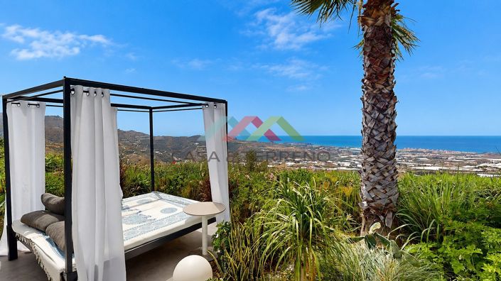 Image No.3-4 Bed Villa for sale