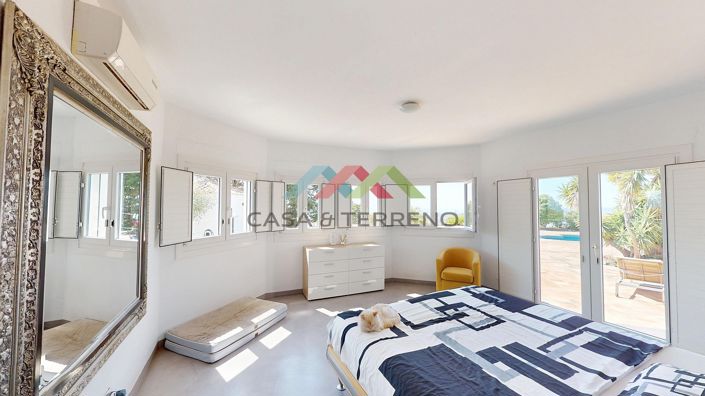 Image No.22-4 Bed Villa for sale