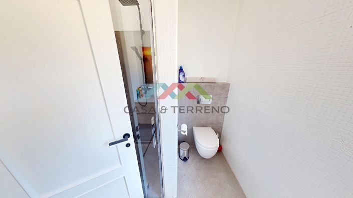 Image No.29-4 Bed Villa for sale