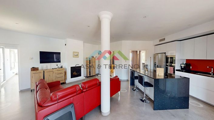 Image No.9-4 Bed Villa for sale