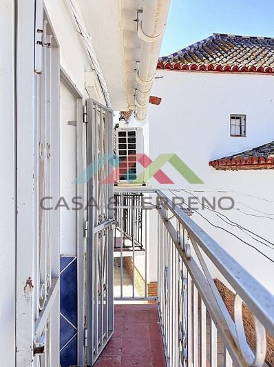 Image No.10-2 Bed Townhouse for sale