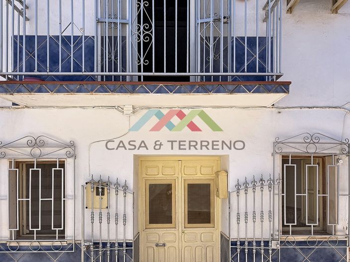 Image No.28-2 Bed Townhouse for sale