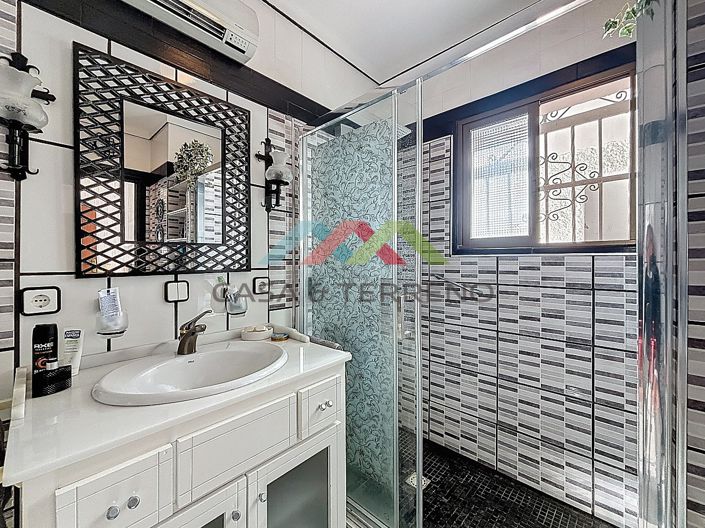 Image No.33-3 Bed Villa for sale