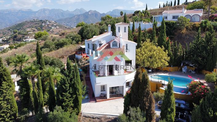 Image No.3-3 Bed Villa for sale