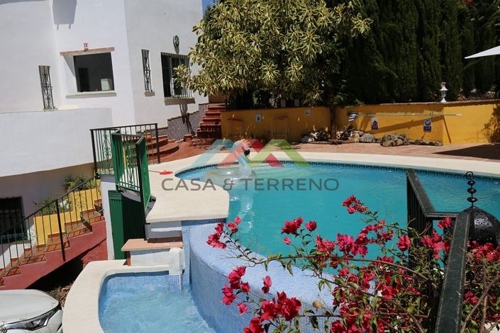 Image No.5-3 Bed Villa for sale