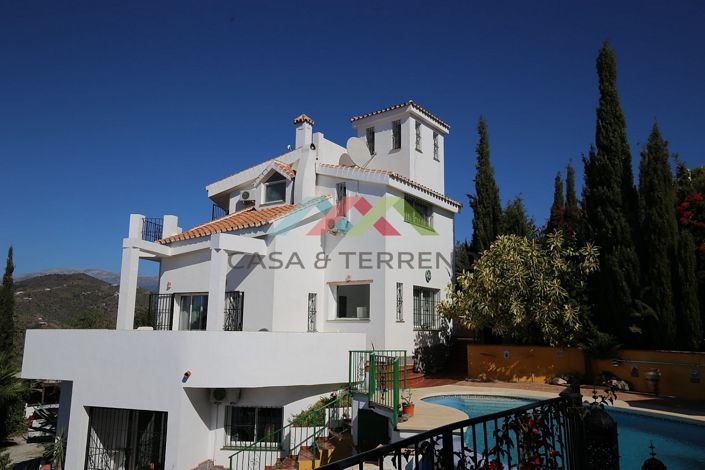 Image No.43-3 Bed Villa for sale