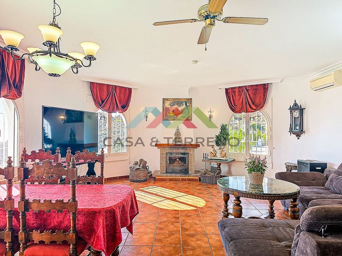 Image No.12-3 Bed Villa for sale