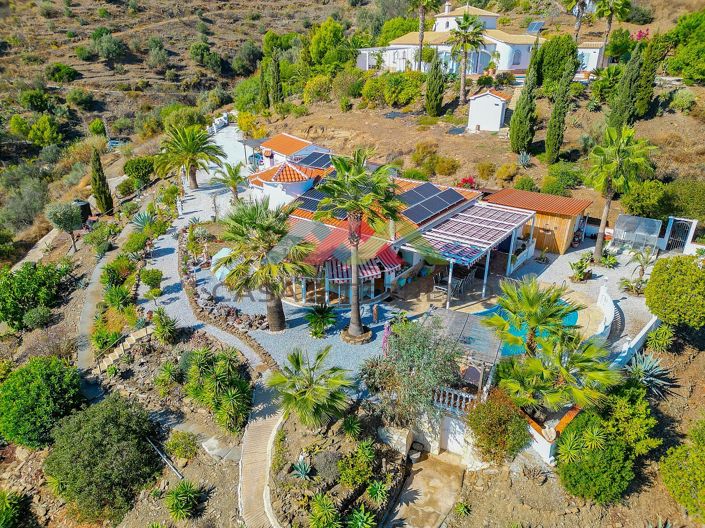 Image No.2-3 Bed Villa for sale