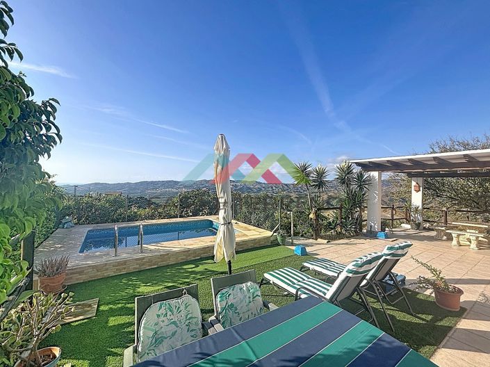Image No.3-3 Bed Villa for sale