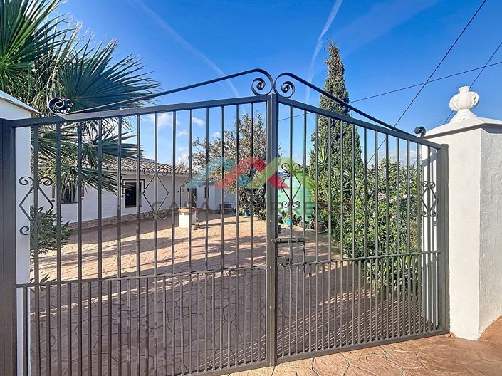 Image No.41-3 Bed Villa for sale