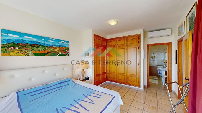 Image No.15-4 Bed Villa for sale